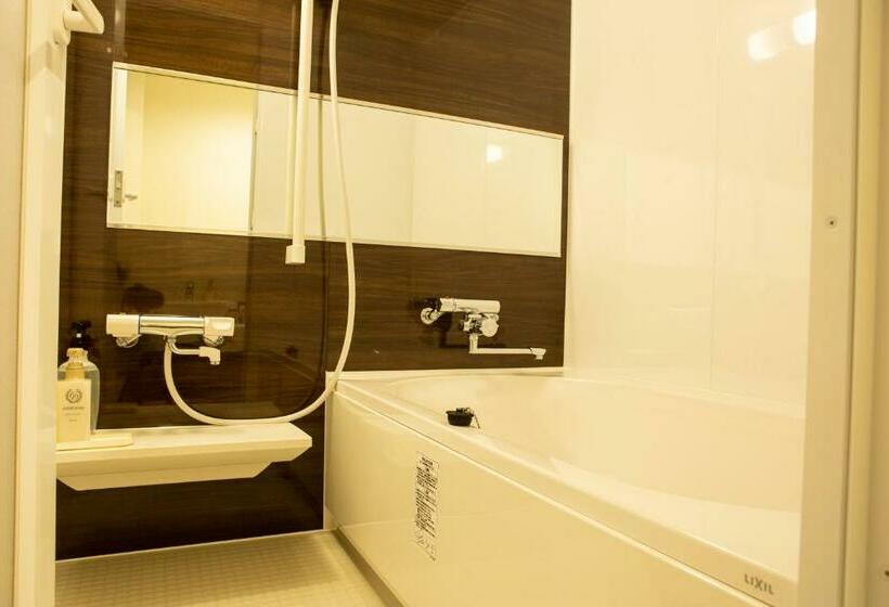 Quarto Estandar, Parman