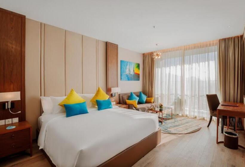 اتاق لوکس با تخت بزرگ, The Empyrean Nha Trang