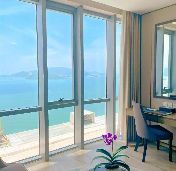 اتاق لوکس با تخت بزرگ, The Empyrean Nha Trang