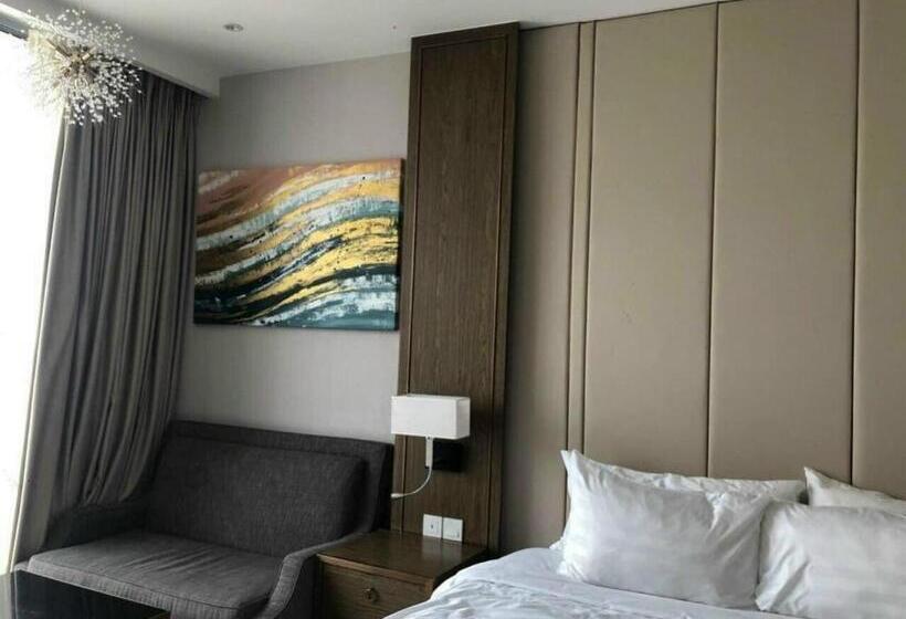 اتاق لوکس, The Empyrean Nha Trang