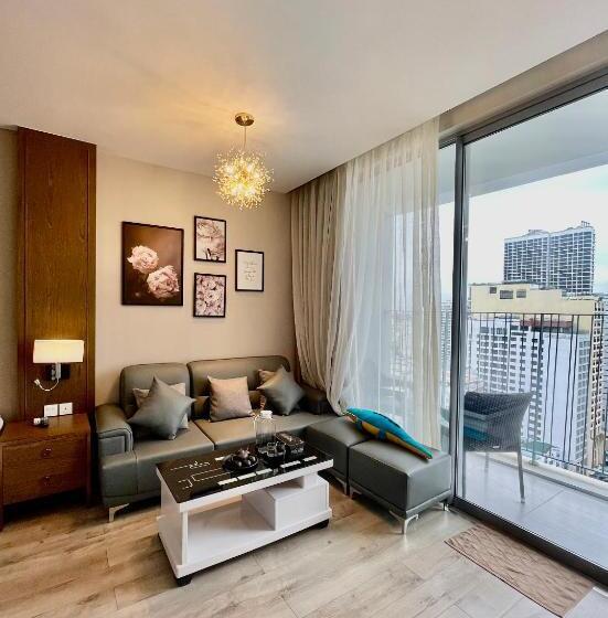 اتاق لوکس, The Empyrean Nha Trang