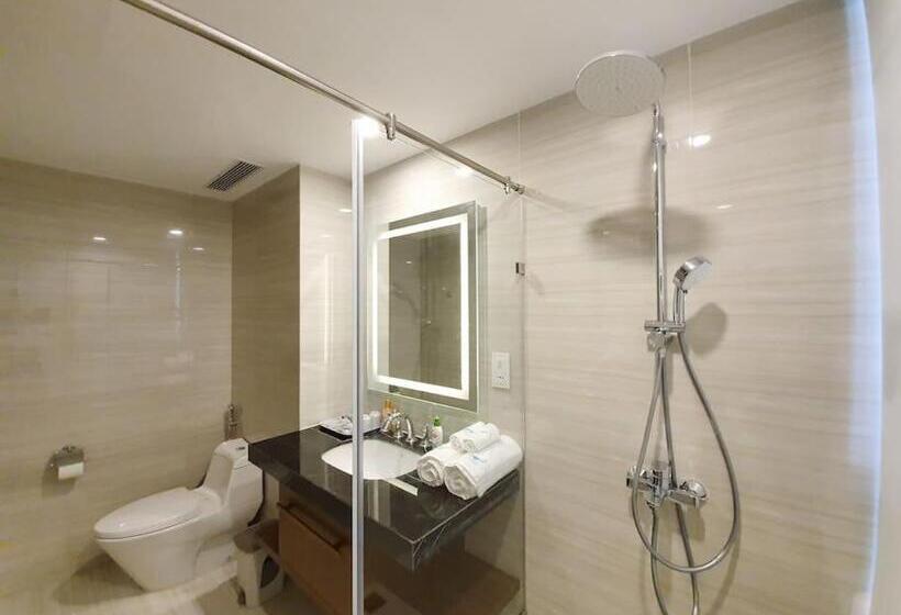 اتاق لوکس, The Empyrean Nha Trang