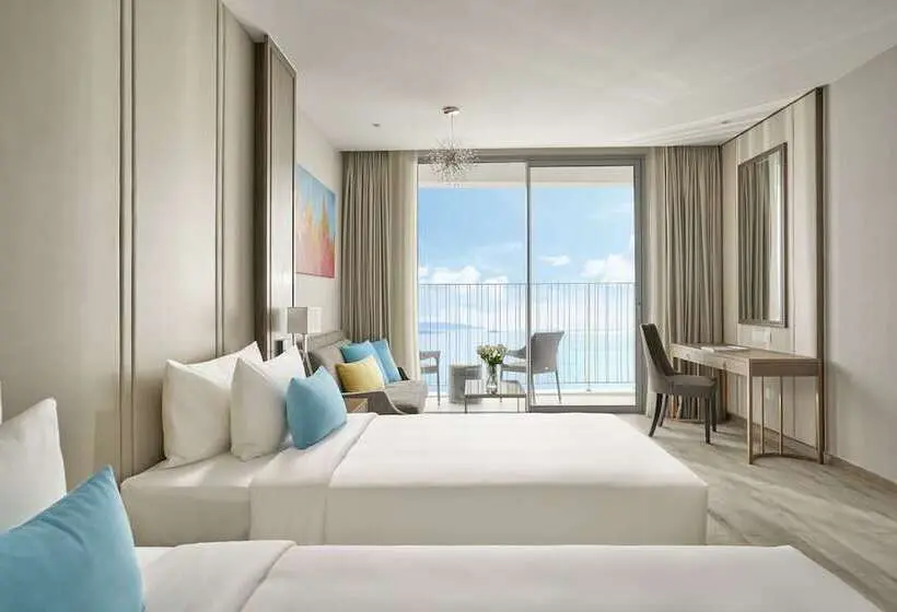 اتاق لوکس با چشم‌انداز دریا, The Empyrean Nha Trang