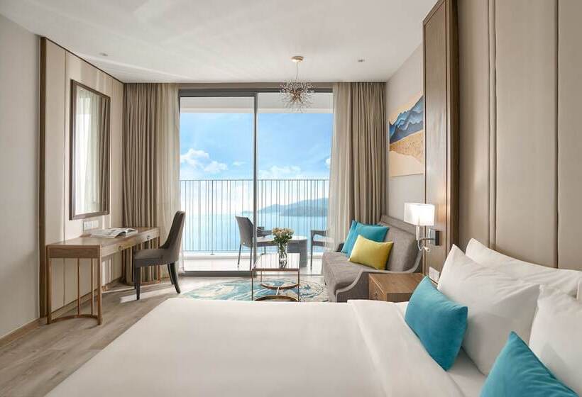 اتاق لوکس با تخت بزرگ, The Empyrean Nha Trang