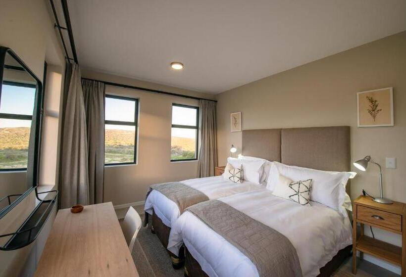 Вилла 3 Спальни, The Shark Bay Boutique Hotel & Spa