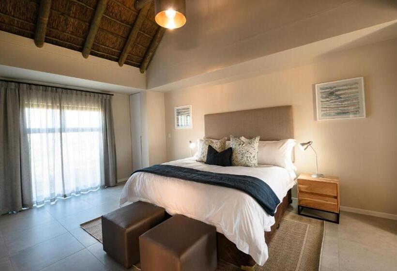 Вилла 3 Спальни, The Shark Bay Boutique Hotel & Spa