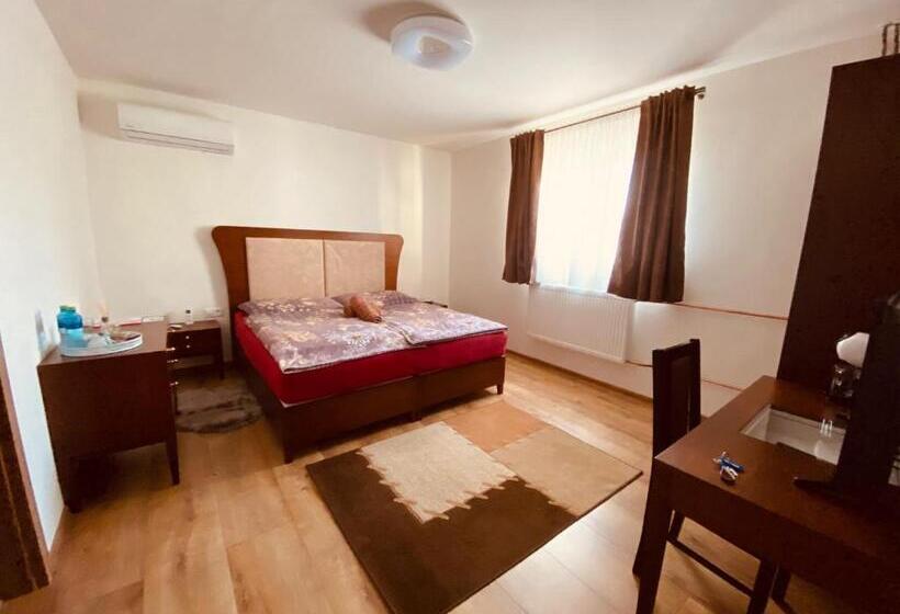 חדר סטנדרט נוף לגינה, Penzión Tyché