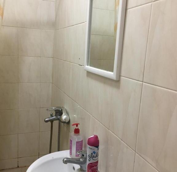 اتاق استاندارد چهارنفره با بالکن, міні готель бахус