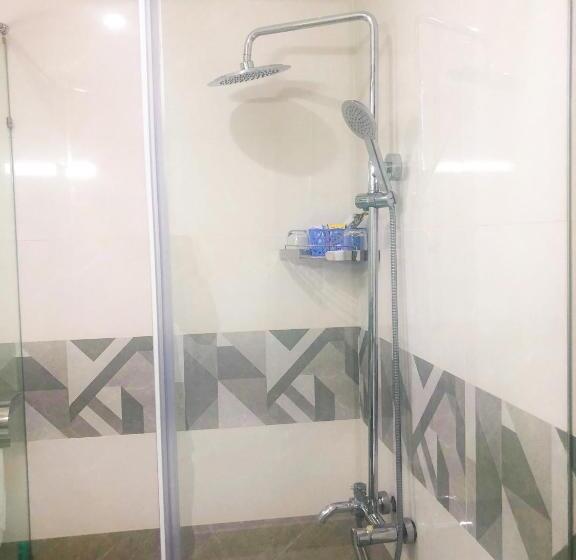 اتاق لوکس سه تخته, Cosy Star Apartment And Motel