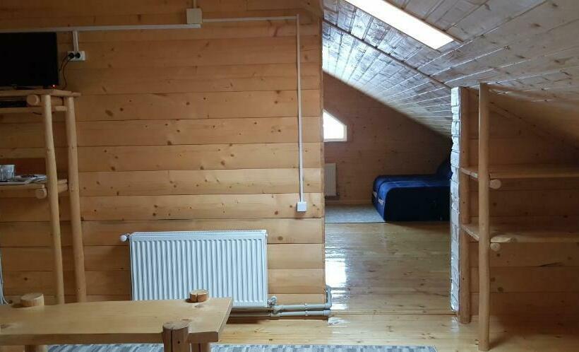 Номер Стандарт Трехместный, круассан