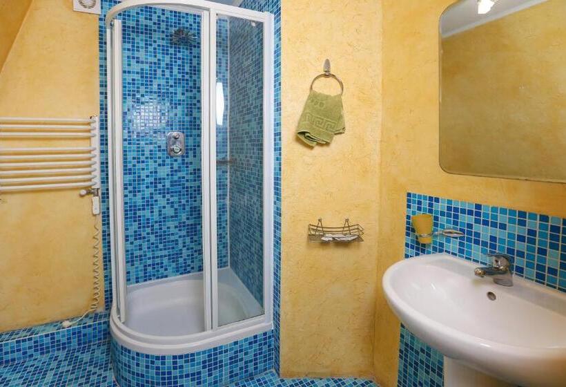 Standardrum Bergsutsikt, резорт тростян