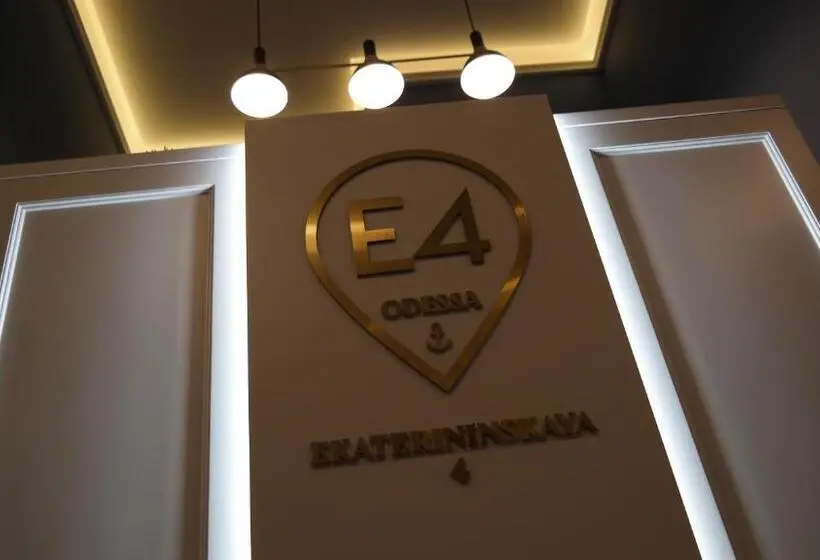 مجموعه ویستا شهر, E4