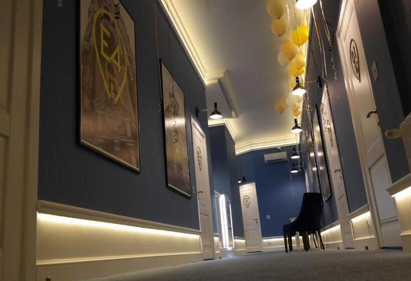 Suite 2 Dormitoare, E4
