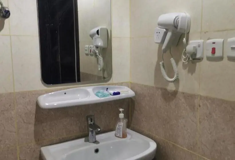 اتاق استاندارد چهار تخته, Naseem Country House