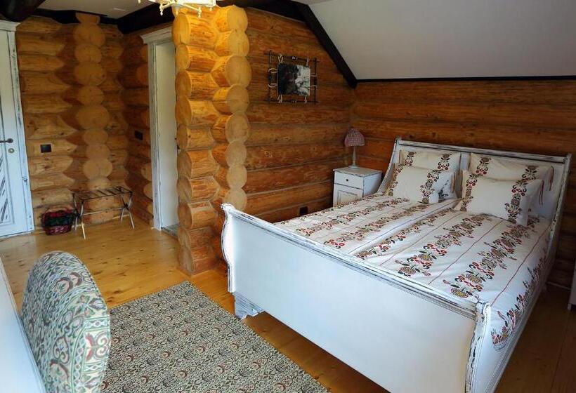 Номер Стандарт с Балконом, Pensiunea Varvara De Bucovina