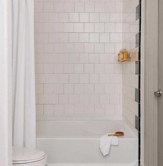 Huoneisto 2 Makuuhuonetta, Sonder At East 5th