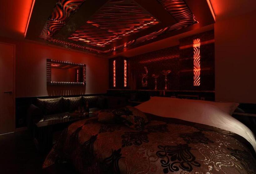 스위트 킹사이즈 침대, W Party W Group Hotels And Resorts