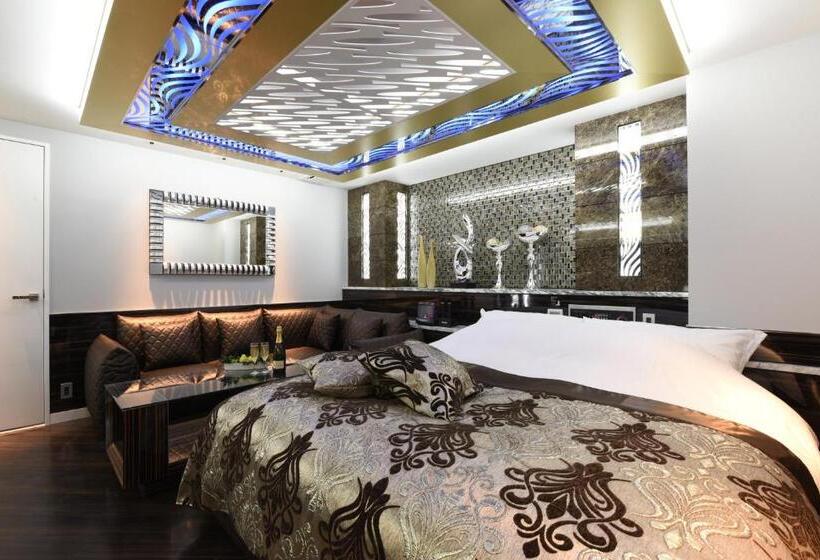 스탠다드 룸 킹사이즈 침대, W Party W Group Hotels And Resorts