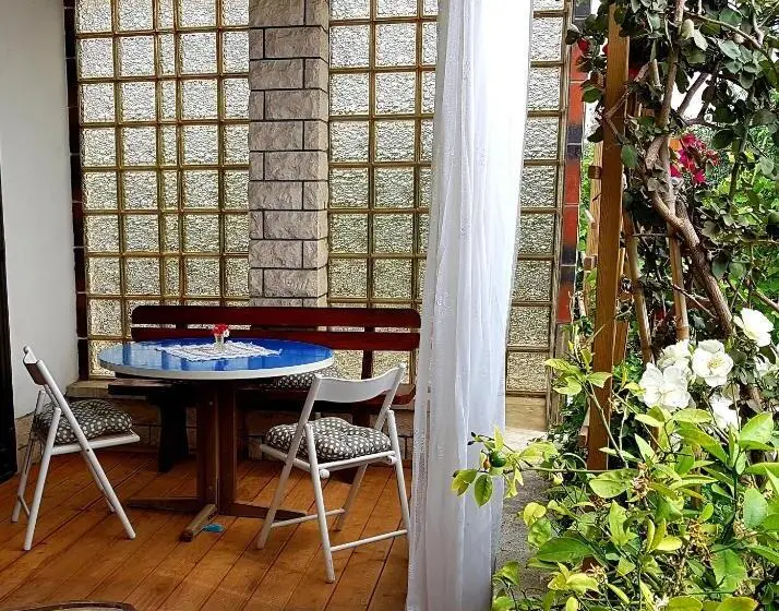 اتاق راحتی سه تخته, B&b Family Skvor