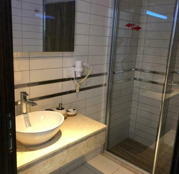 Quarto Estandar, Hermes