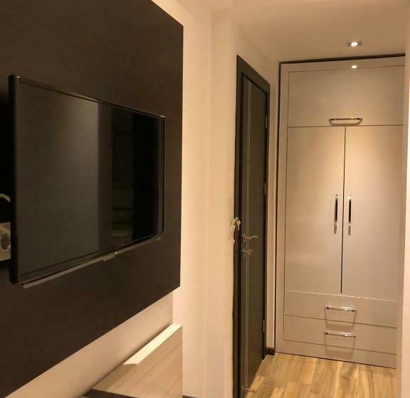 Quarto Estandar, Hermes