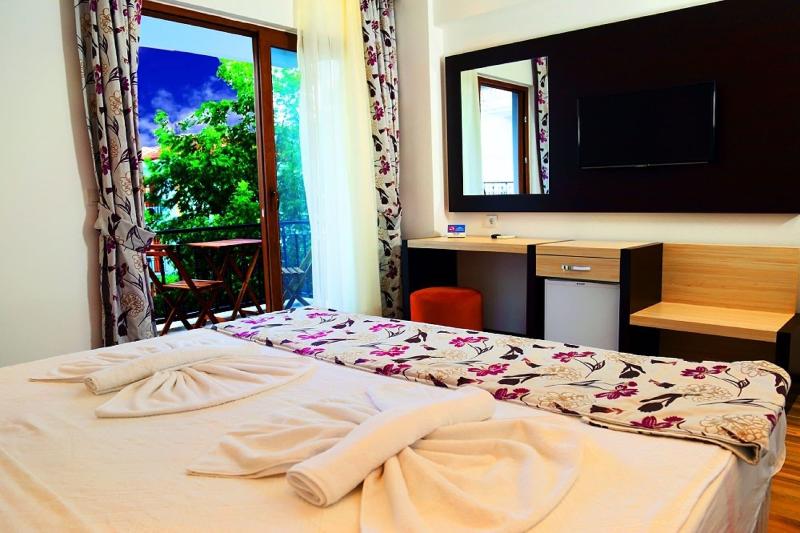 Quarto Estandar, Hermes