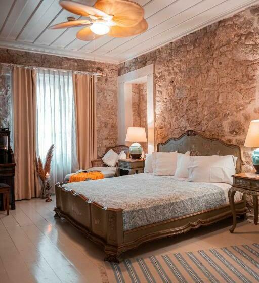 豪华房间, Hoşça Kal Alaçatı