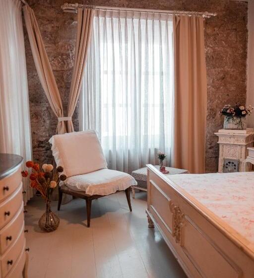 豪华房间, Hoşça Kal Alaçatı