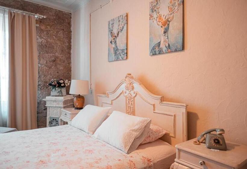 豪华房间, Hoşça Kal Alaçatı