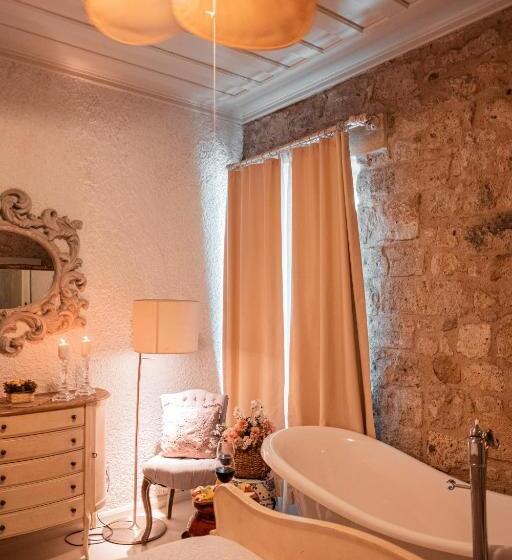 套房, Hoşça Kal Alaçatı