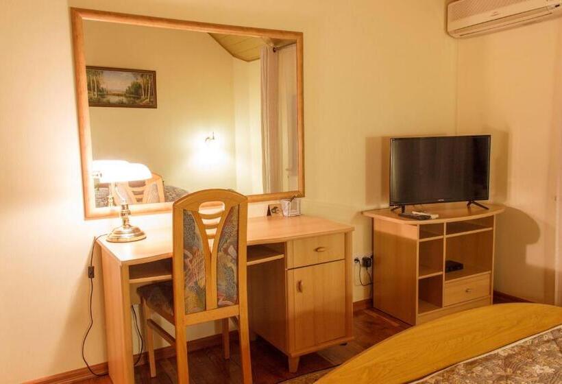 اتاق اکونومی, Starye Bendery