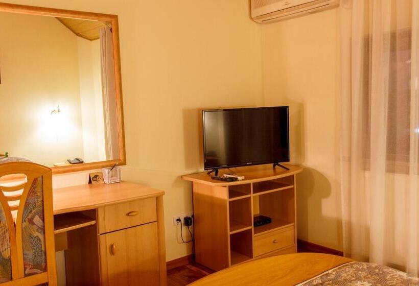 اتاق استاندارد, Starye Bendery