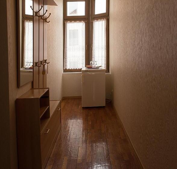 اتاق استاندارد, Starye Bendery