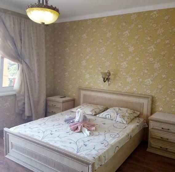 اتاق استاندارد سه نفره, Guest House Mihalych