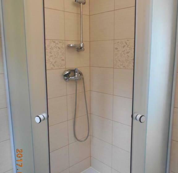 スタンダードルーム, Olt Part Vendégház