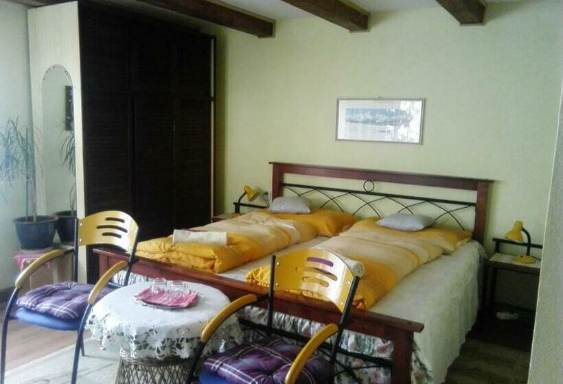 Трехместный Номер Комфорт, Penzion Veronika