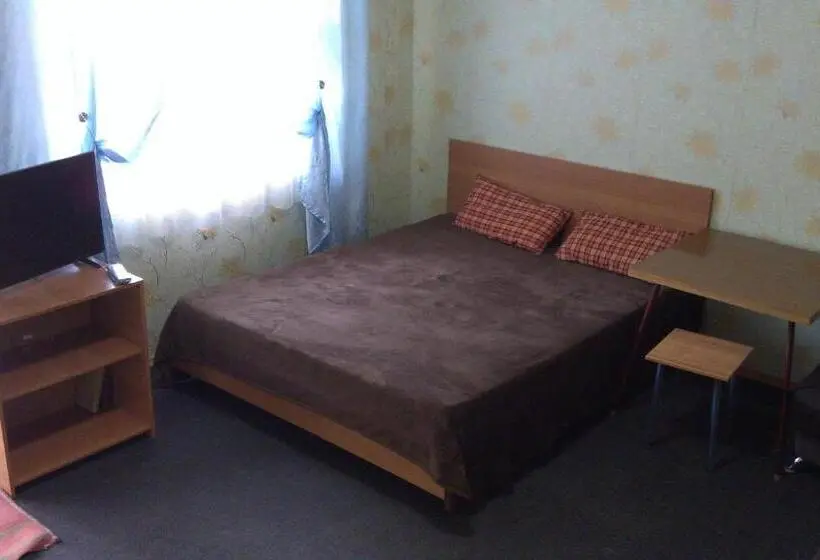 اتاق استاندارد چهار تخته, Podsolnukhi Guest House