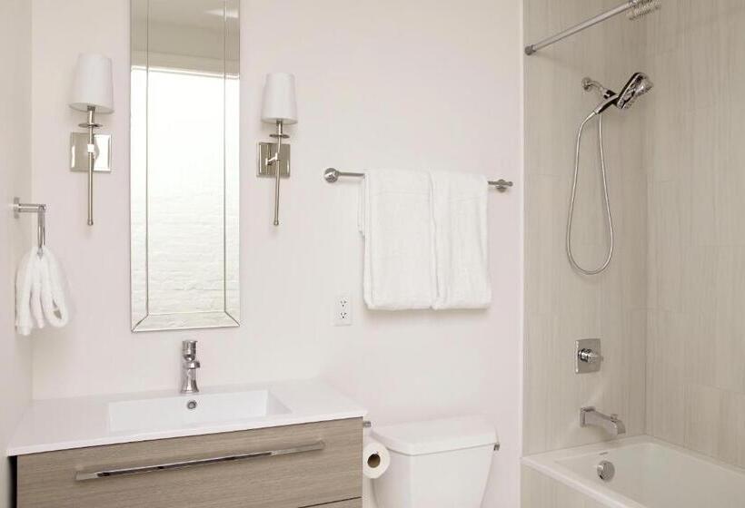 발코니가 있는 스위트, Sonder Lafayette Square