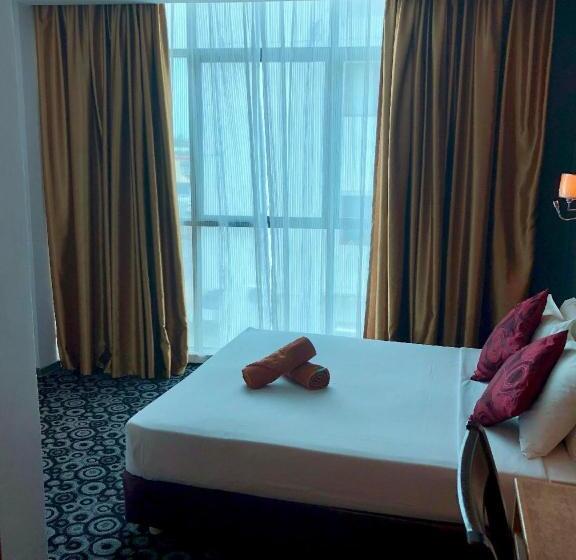 اتاق استاندارد, The Room