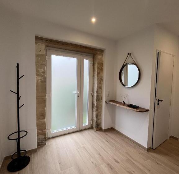 Дом 3 Спальни, Domaine Du Grand Caugy