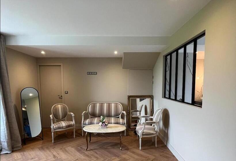 Номер Deluxe, Domaine Du Grand Caugy