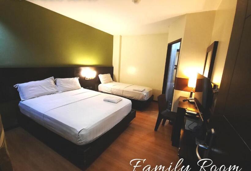 Familjerum, Lorenzzo Suites Hotel Makati