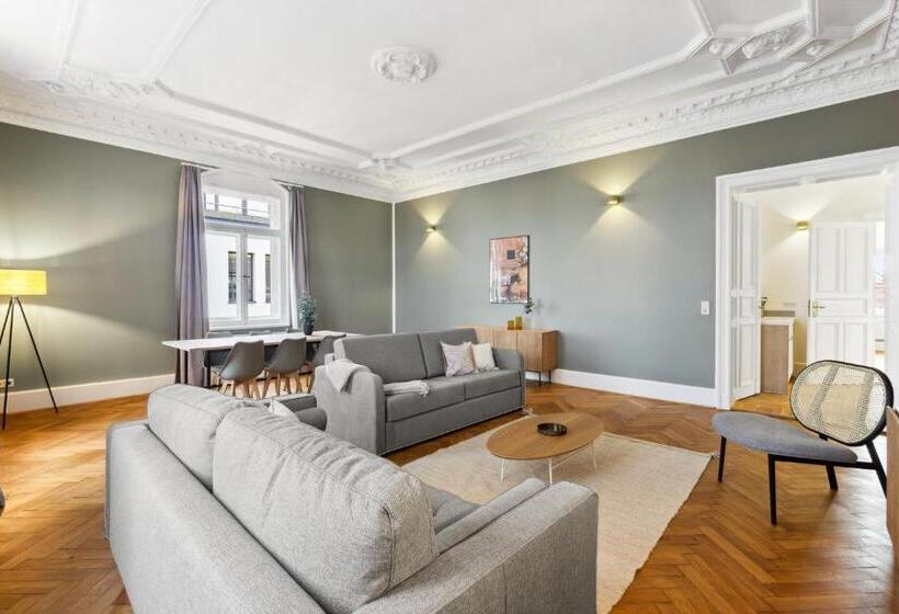 带2个卧室的套房, Limehome Dresden Antonstraße