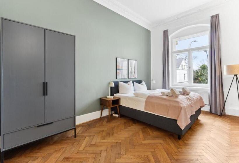 2 Bedroom Suite with Balcony, Limehome Dresden Antonstraße