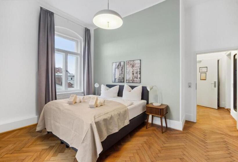 带2个卧室的套房, Limehome Dresden Antonstraße