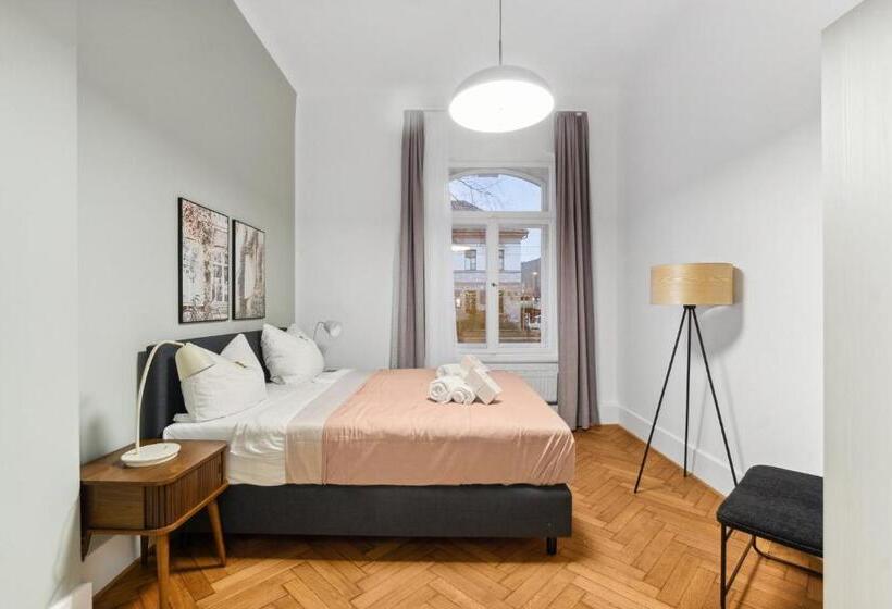 带2个卧室的套房, Limehome Dresden Antonstraße