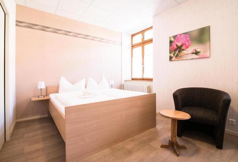 Номер Стандарт, Lerie Du Couvent Oberbronn