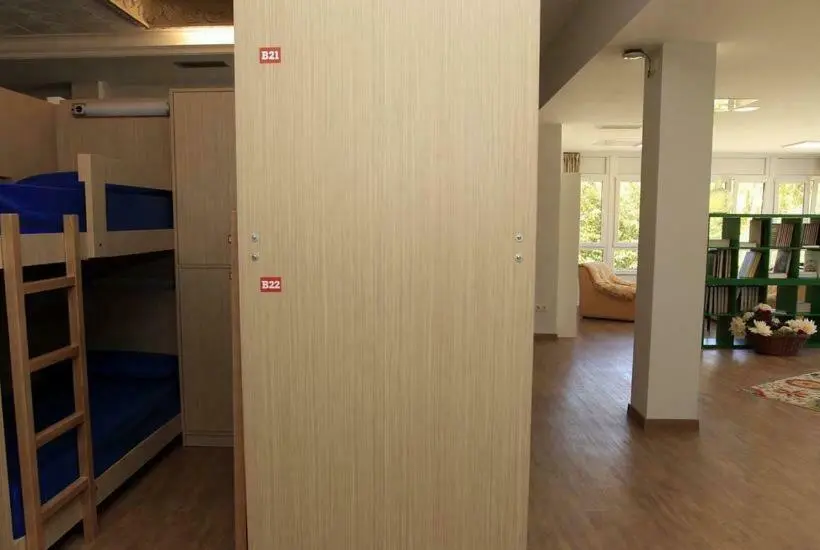 ルームシェアのワンベッド, El Albergue Del Montero