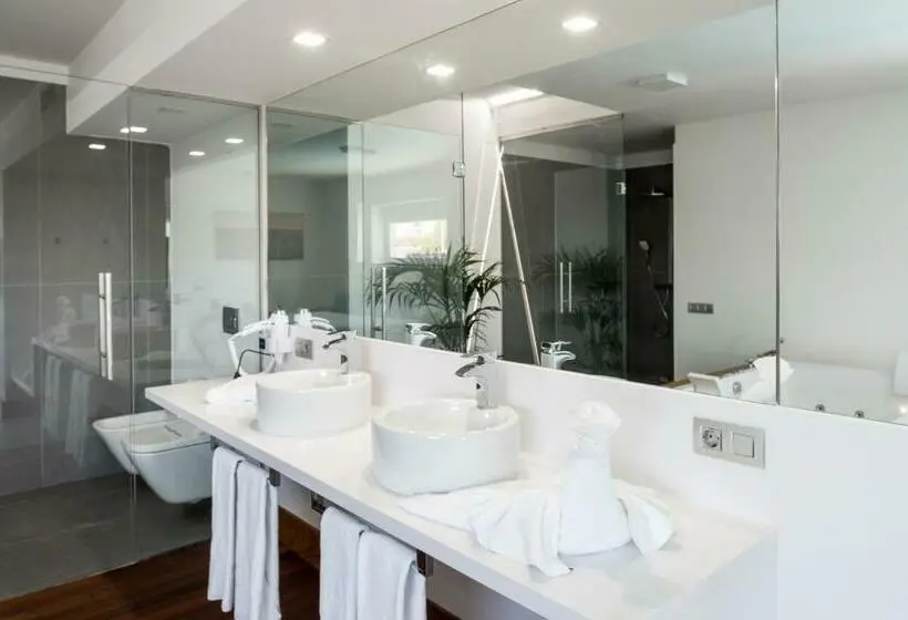 プール付き２ベッドルームデラックスビラ, Hyde Park Lane Villas
