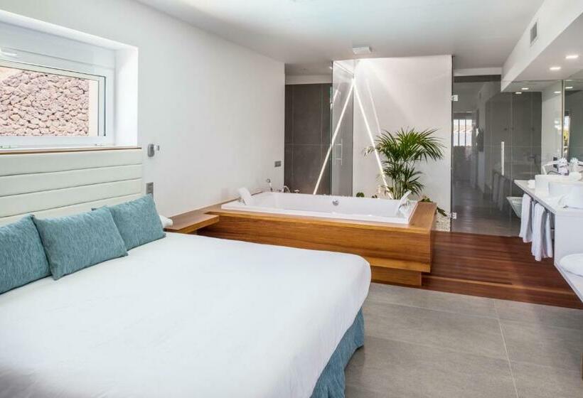 Вилла Deluxe 2 Спальни с Бассейном, Hyde Park Lane Villas